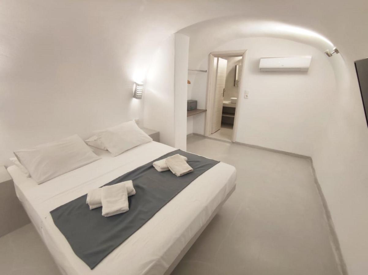Fira Getaway - Economy Basement Rooms Eksteriør billede