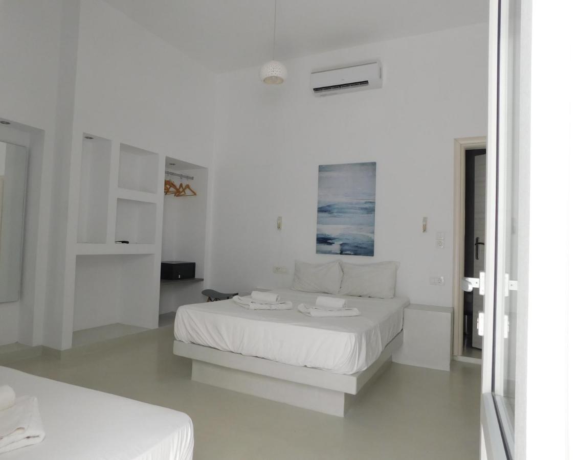 Fira Getaway - Economy Basement Rooms Eksteriør billede